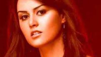 مراسم دفن جثمان والدة الفنانة رشا مهدي