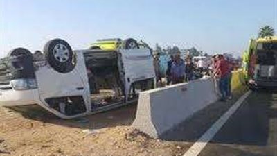 إصابة شخصين في حادث إنقلاب ميكروباص بقنا