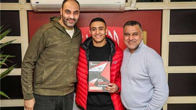 الأهلي يجدد عقد عمرو زهران 4 مواسم مع «رجال السلة»