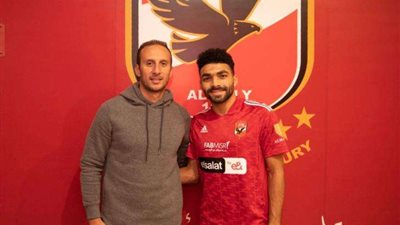 بعد إصابته..الأهلي يُفعل بند شراء خالد عبد الفتاح من سموحة