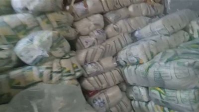 تموين الإسماعيلية تضبط ١٢٠٠كيلو من السكر المحظور تداوله في الأسواق