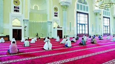 وقف صلاة الجمعة بسبب كورونا.. الإفتاء تحسم الجدل (خاص)