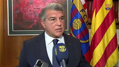 قبل الكلاسيكو.. جماهير ريال مدريد تهاجم رئيس برشلونة