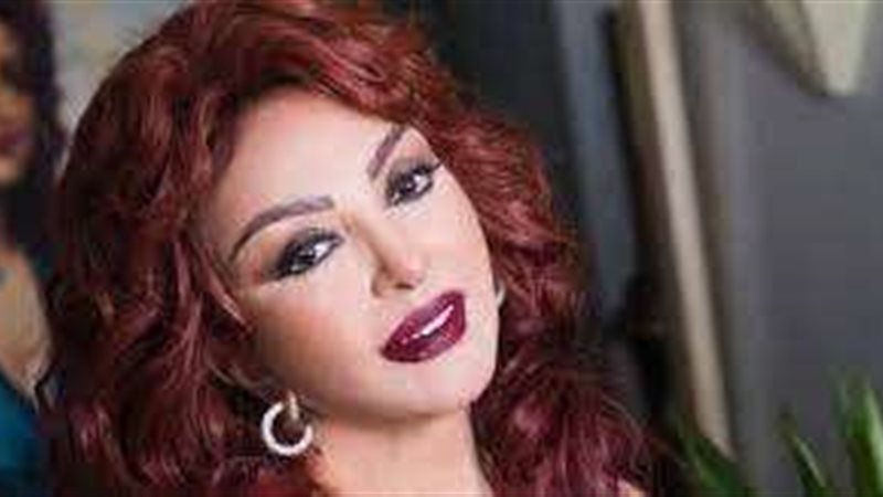 نبيلة عبيد