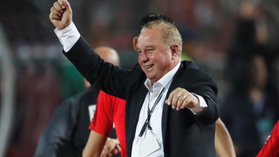 لم يعرف طعم الفوز أخر 11 مواجهة..ماذا قدم شوقي غريب أمام الأهلي