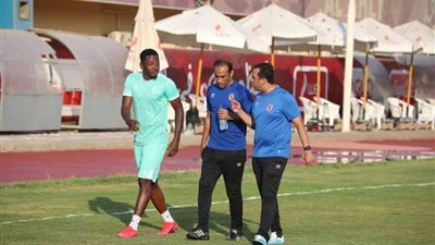 طبيب الأهلي يؤكد تحسن حالة لطفي وهاني وأجايي