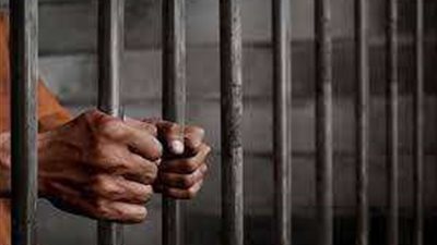 بسبب خلافات أسرية.. حبس عامل 4 أيام لاتهامه بقتل زوجته بالجيزة