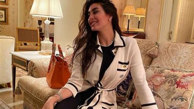 زوجة أحمد الفيشاوي تدافع عن ياسمين صبري