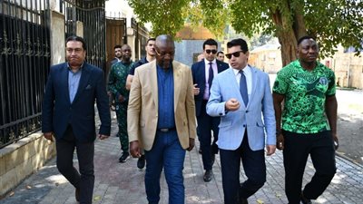 وزير الشباب والرياضة يلتقي نظيره بدولة نيجيريا لبحث سبل التعاون المشترك بين الجانبين