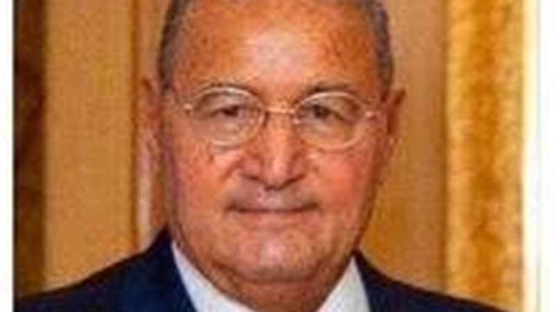 عبد الحميد أبو موسي
