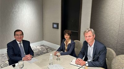 على هامش مؤتمر سيراويك للطاقة.. 