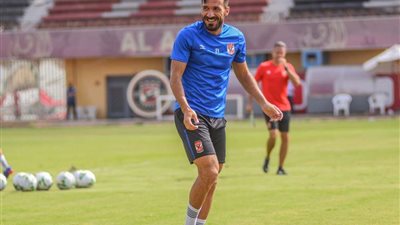 خاص.. عطل في الطيران يؤخر عودة نجمي الزمالك والاهلي