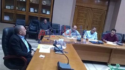 سكرتير عام محافظة شمال سيناء يستعرض مشروعات مياه الشرب والصرف الصحي