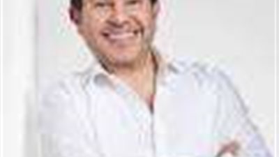 هاني شاكر يعبر عن سعادته للمشاركة فى مهرجان الأغنية التونسية