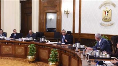 رئيس الوزراء يؤكد اهتمام الدولة بصناعة الدواء والسعي لامتلاك أحدث التكنولوجيات