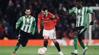 التعادل الإيجابي يحسم الشوط الأول بين مانشتسر يونايتد وريال بيتيس