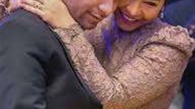 شيرين عبدالوهاب تنفي الشائعات  بشأن انفصالها عن حسام حبيب