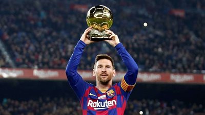 رسالة قوية من لاعب باريس السابق لميسى