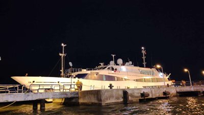 وصول اليخت HARMONY V لميناء بورسعيد السياحي| بالصور