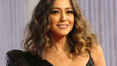 بإطلالة شتوية.. شاهد أحدث ظهور للفنانة هند عبد الحليم| صور