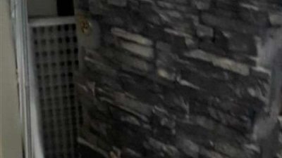 سيدة تكتشف مفاجأة صادمة في غرفة نومها