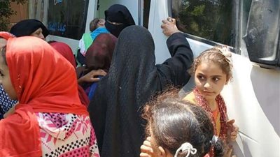 صحة المنيا تقدم الخدمات الطبية لـ 1480 مواطن خلال قافلة بمركز ديرمواس