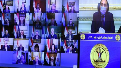 قرارات جديدة من الحكومة للسيطرة على إصابات كورونا