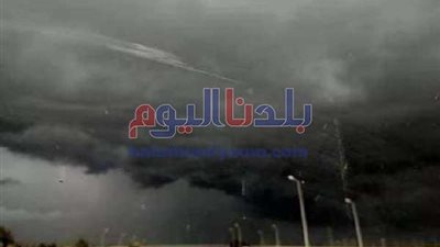 أصبحت مدينة الضباب.. السحابة السوداء تكشف سوء الأجواء بالإسكندرية (صور)