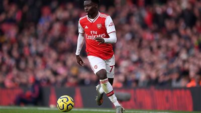 ساكا يقود هجوم أرسنال أمام فولهام في الدوري الإنجليزي
