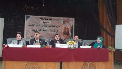 تعزيز جهود العمل التطوعي لشباب الجامعات بمبادرة حياه كريمة بكلية الإعلام