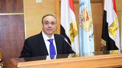 بحضور رئيس محكمة استئناف القاهرة..طلاب من أجل مصر بجامعة سوهاج تناقش الإشكاليات القانونية للهجرة غير الشرعية