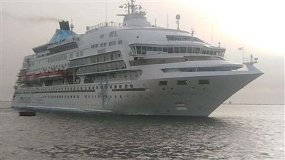 ميناء بورسعيد السياحي يستقبل السفينة كريستال السماوية واليخت Harmony v