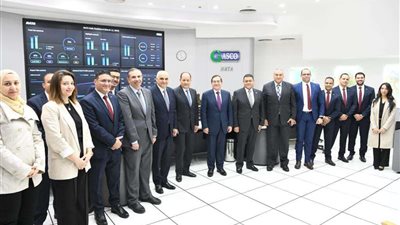 وزير البترول يتفقد سير العمل بالمركز القومي للتحكم في الشبكة القومية للغازات الطبيعية