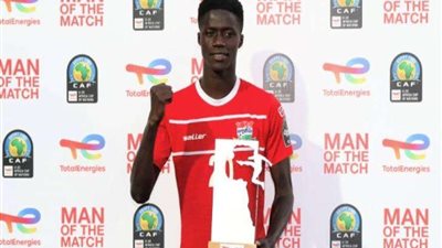 شوبير يكشف مفاجأة في مفاوضات الأهلي مع مهاجم شباب جامبيا