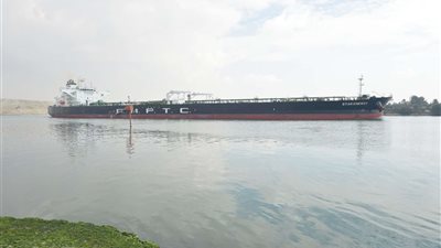 ربيع: قناة السويس لديها مرشدين على درجة عالية من الكفاءة والخبرة المتراكمة