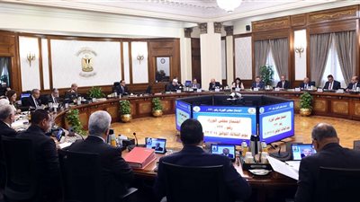 رئيس الحكومة يستعرض أهم مؤشرات أداء الاقتصاد المصري
