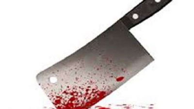 شخص يمزق جسد صديقه لنصفين بالساطور والسبب صادم