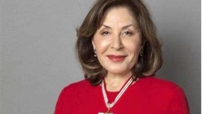 عالمة مصرية تحصل على أرفع وسام مدني في كندا
