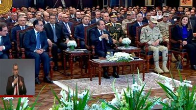 السيسي: مصر خلال 40 سنة ماضية لم تنفذ برنامجًا لاستصلاح 3 ونصف مليون فدان