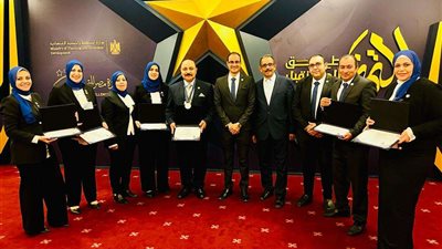 محافظ الإسماعيلية يهنئ العاملين بالشبكة الوطنية للطوارئ والسلامة العامة