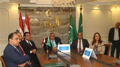 الوفد يشارك في مؤتمر الأحزاب العالمي المنعقد بالصين عبر تقنية الفيديو كونفراس