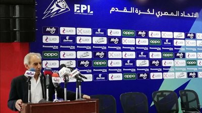 رئيس لجنة المسابقات بالاتحاد المصري يعلن تأجيل 3 مباريات للأهلي