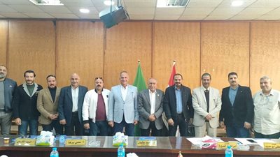 رئيس الغرفة التجارية بالإسماعيلية يناقش استعدادات الغرفة لاستقبال شهر رمضان الكريم