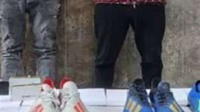 وصول المتهمين بسرقة فيلا محمد صلاح للمحكمة