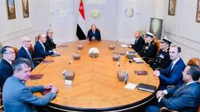 الرئيس السيسي يستقبل ممثلي عدد من شركات العالمية المصرية الملاحية