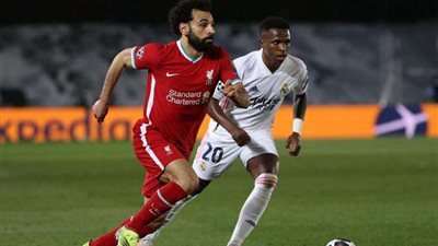 رفقة الملك المصرى.. فينيسيوس جونيور ينشر صورته مع صلاح