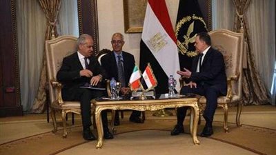 وزير الداخلية ونظيره الإيطالي يتفقا على التعاون في مُكافحة الهجرة غير الشرعية