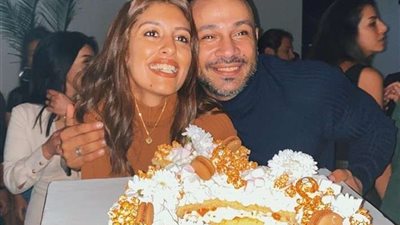 كلاكيت تاني مرة.. محمد عطية يحتفل بخطوبته على ميرنا الهلباوي