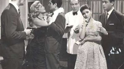 مصري يعيد تقديم أفلام 