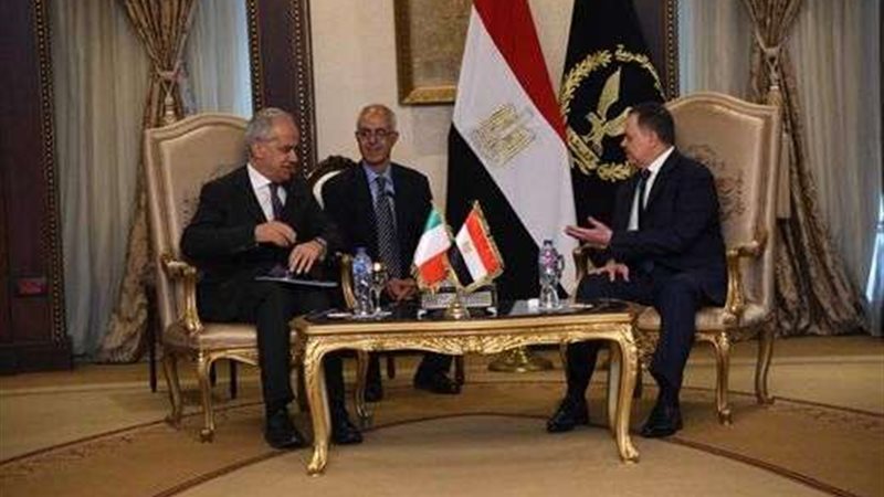 وزير الداخلية ونظيره